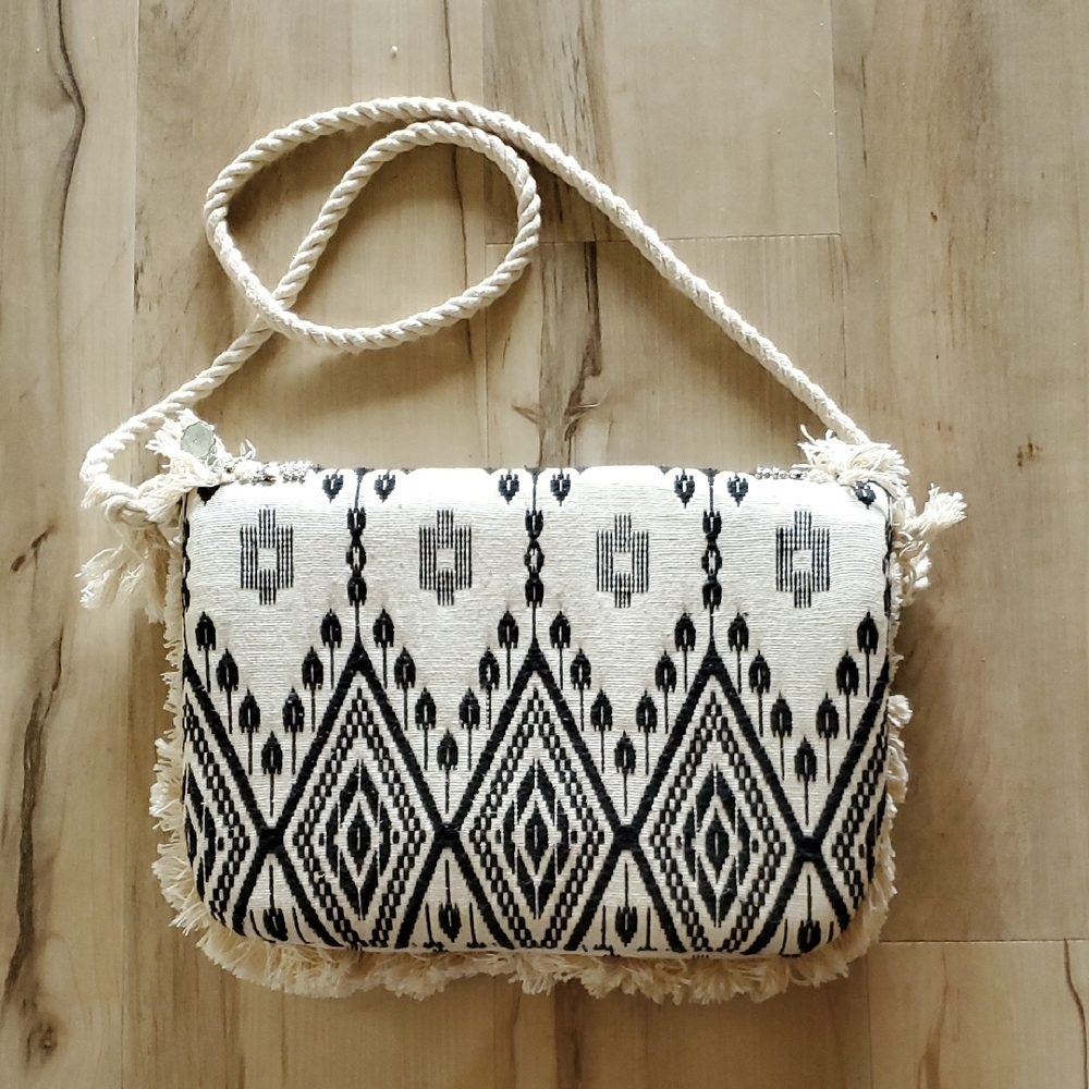 Antik Kraft Black and Cream Beaded Boho Fringe Bag - Picture 5 of 9